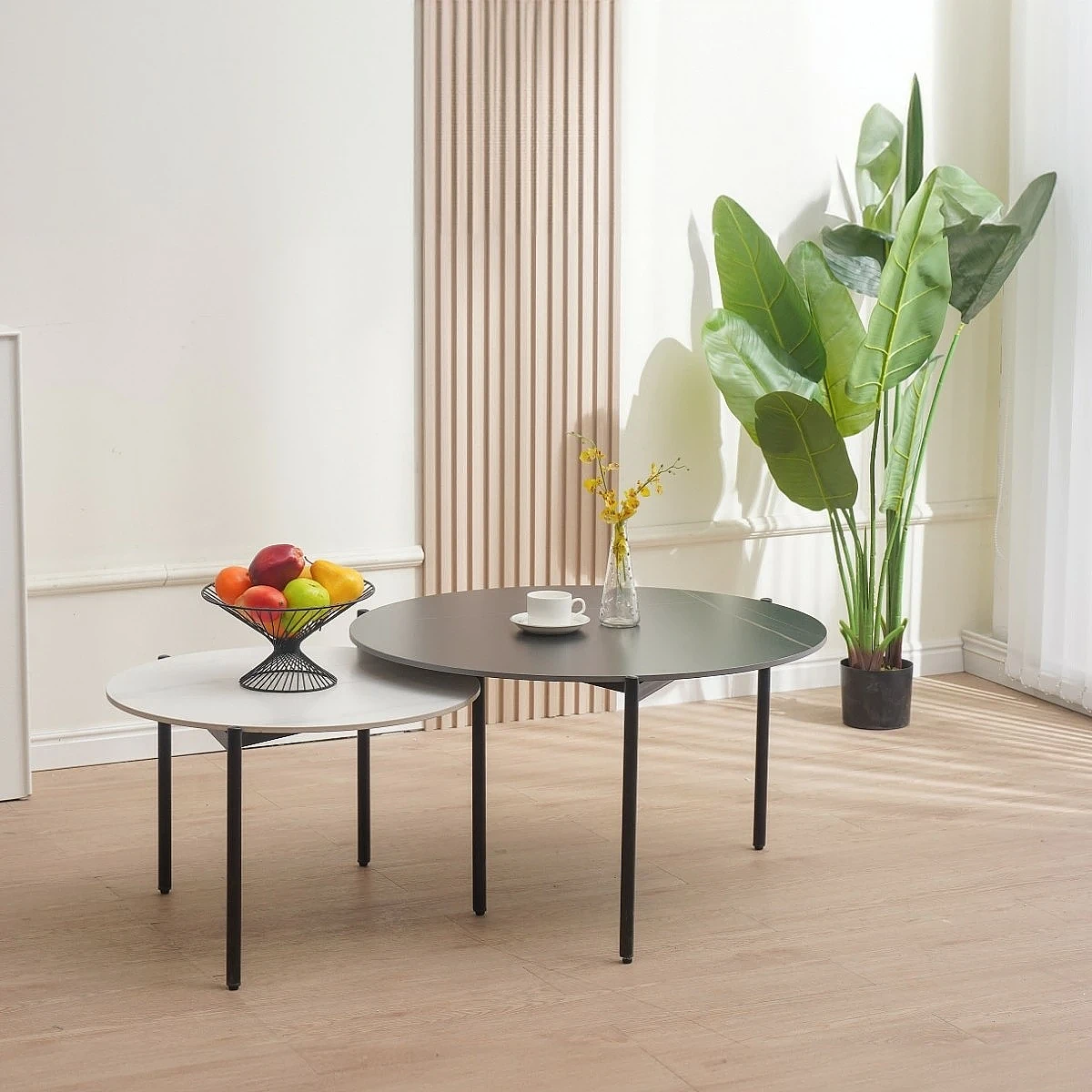 Set 2 mesas centro Karlota ceramic negro y blanco pata negra